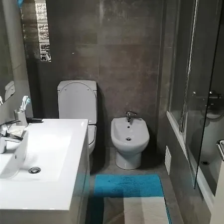 Avenida Apartment *